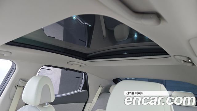 Genesis GV60 2022 — photo 24