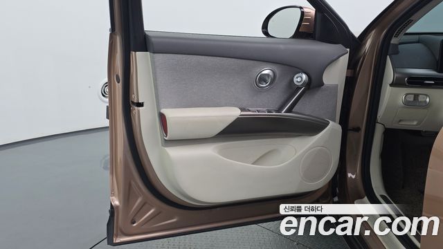 Genesis GV60 2022 — photo 14