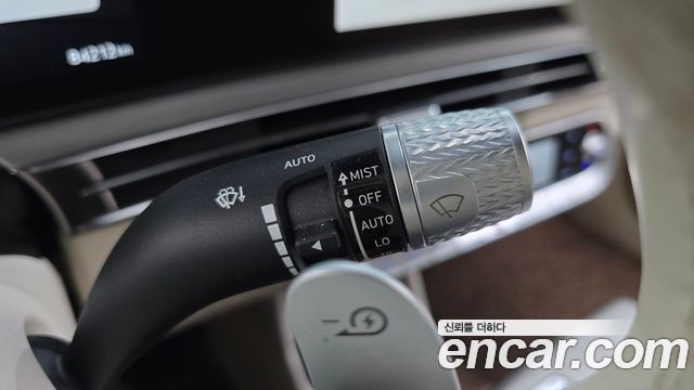 Genesis GV60 2022 — photo 30