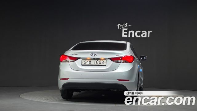 Hyundai AVANTE 2014 — photo 4