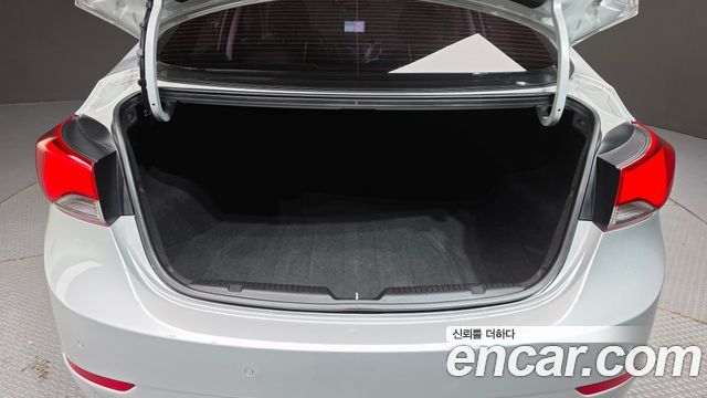 Hyundai AVANTE 2014 — photo 30