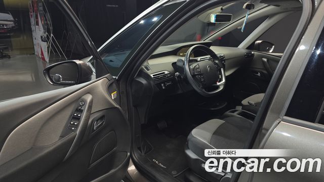 Citroën / DS C4 Picasso 2016 — photo 10