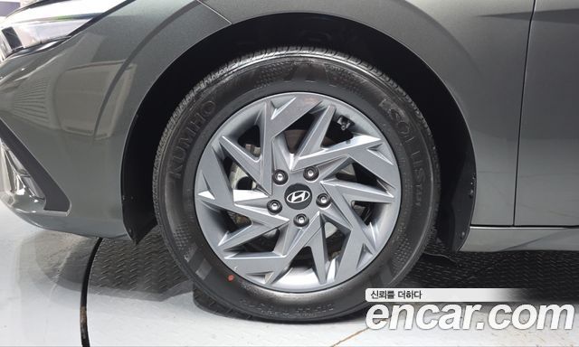 Hyundai AVANTE 2024 — photo 5