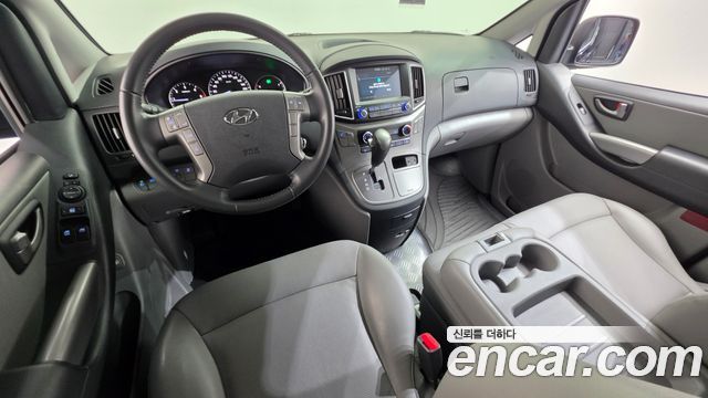 Hyundai Starex 2019 — photo 10