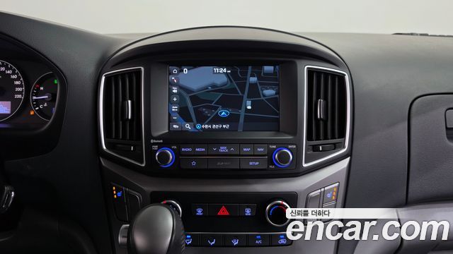 Hyundai Starex 2019 — photo 19