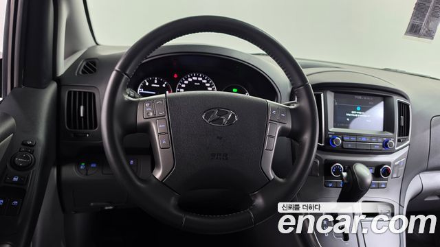 Hyundai Starex 2019 — photo 20
