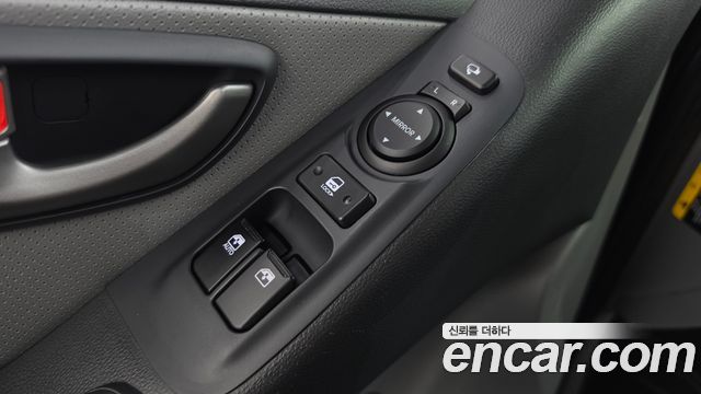 Hyundai Starex 2019 — photo 21