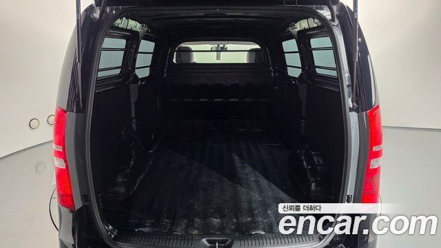 Hyundai Starex 2019 — photo 23