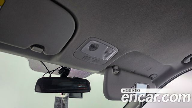 Hyundai Starex 2019 — photo 25