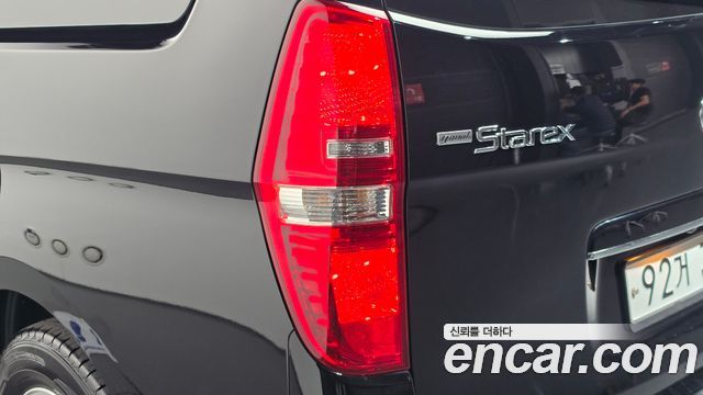 Hyundai Starex 2019 — photo 9