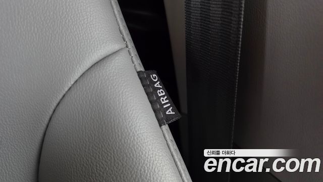 Hyundai Starex 2019 — photo 30
