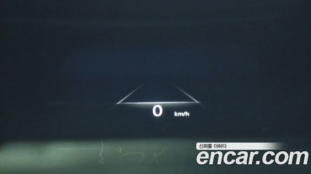 Genesis GV70 2023 — photo 14