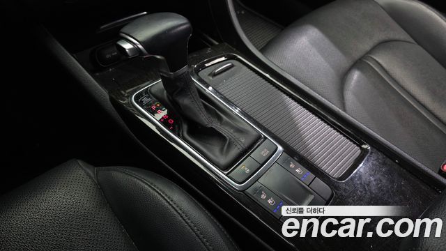 Kia K5 2016 — photo 12