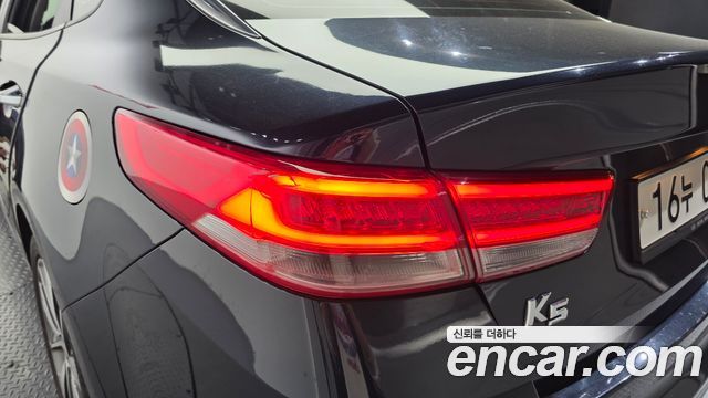 Kia K5 2016 — photo 9