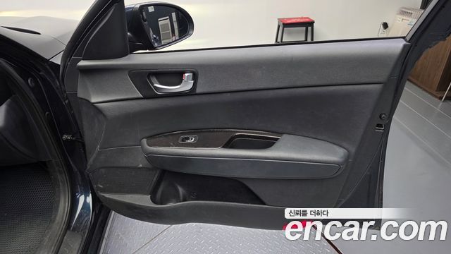 Kia K5 2016 — photo 14