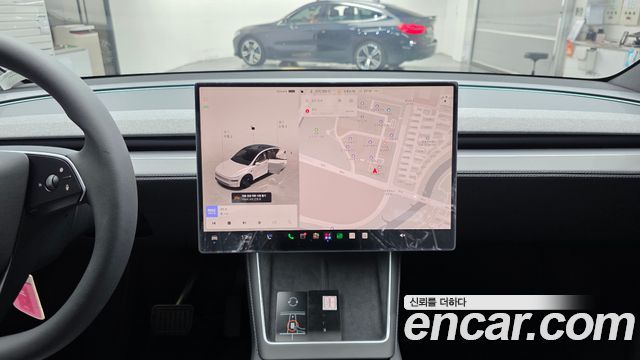 Tesla Model Y 2026 — photo 12