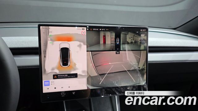 Tesla Model Y 2026 — photo 19