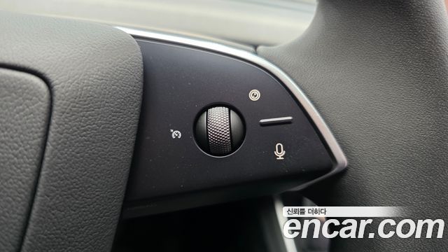 Tesla Model Y 2026 — photo 20