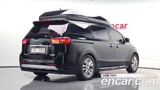 Kia Canival 2016 — photo 2