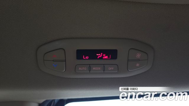 Kia Canival 2016 — photo 25