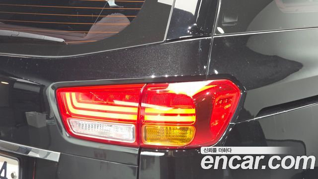 Kia Canival 2016 — photo 9