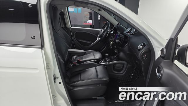Smart Forfour 2017 — photo 17