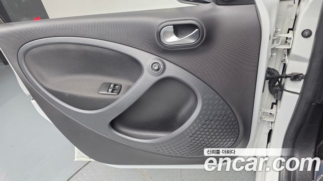 Smart Forfour 2017 — photo 14
