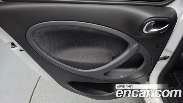Smart Forfour 2017 — photo 15