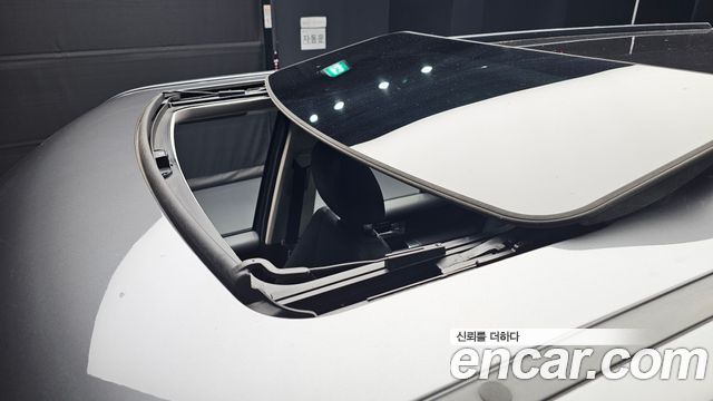 Land Rover Discovery 2016 — photo 19