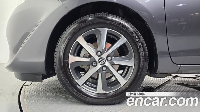 Toyota Prius 2019 — photo 5