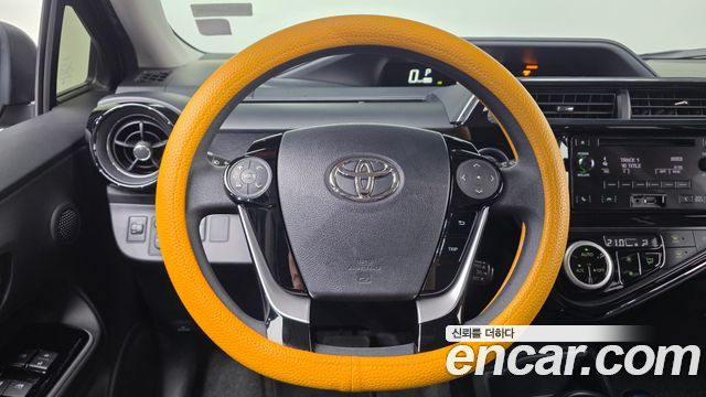 Toyota Prius 2019 — photo 19
