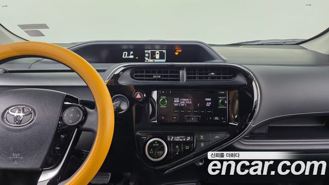 Toyota Prius 2019 — photo 20