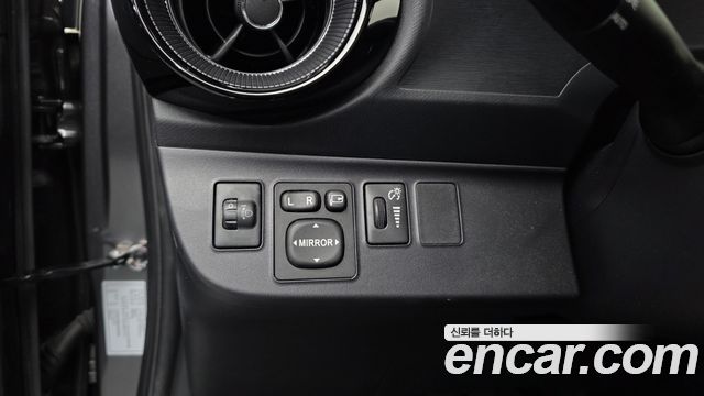 Toyota Prius 2019 — photo 24