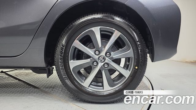 Toyota Prius 2019 — photo 7