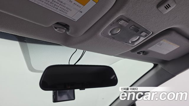 Toyota Prius 2019 — photo 27