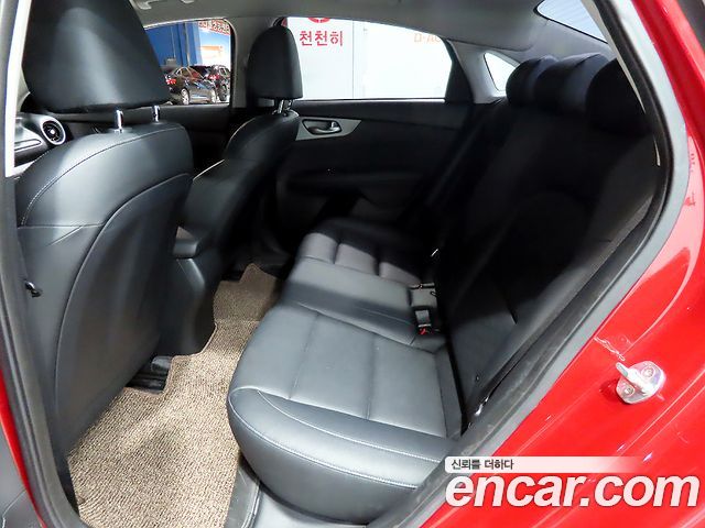 Kia K3 2019 — photo 7