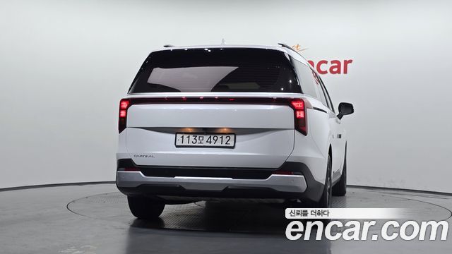 Kia Canival 2025 — photo 4