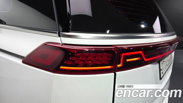 Kia Canival 2023 — photo 9