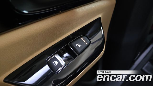 Kia Canival 2023 — photo 29