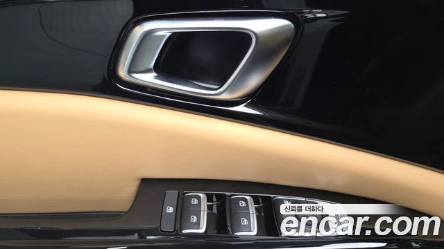 Kia Canival 2023 — photo 30