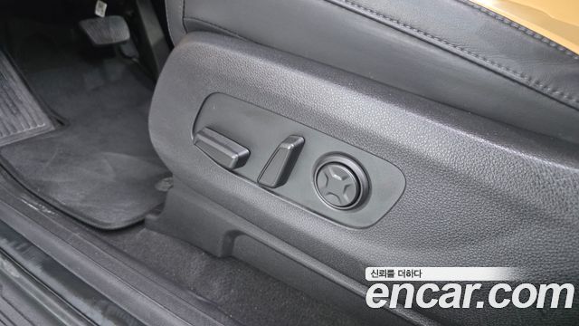 Kia Canival 2023 — photo 31