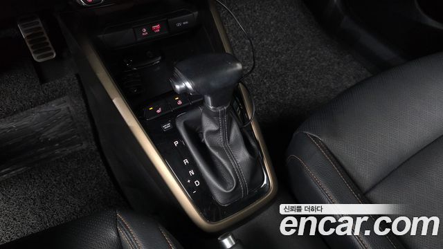 Kia Stonic 2018 — photo 12