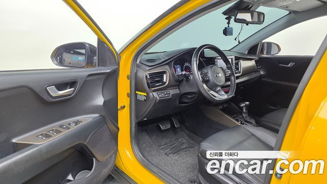 Kia Stonic 2018 — photo 13