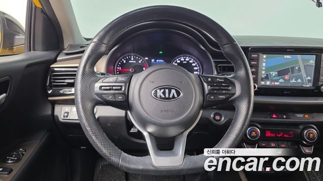 Kia Stonic 2018 — photo 19