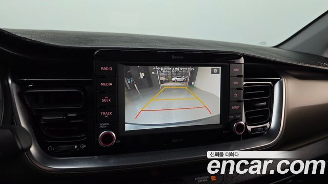 Kia Stonic 2018 — photo 22