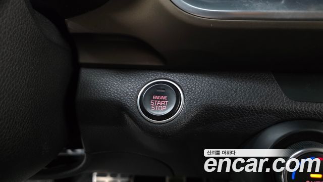 Kia Stonic 2018 — photo 25