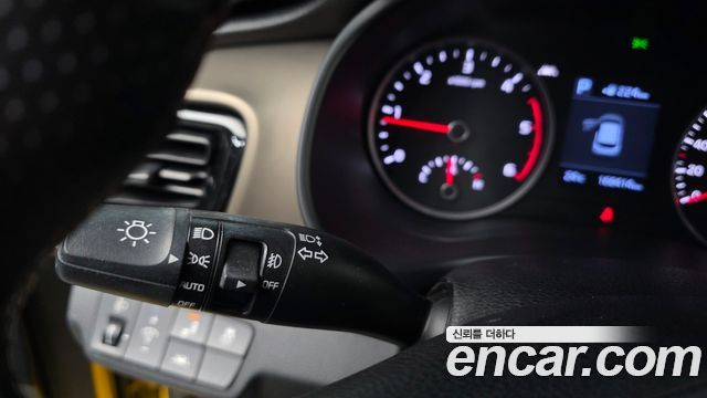 Kia Stonic 2018 — photo 29