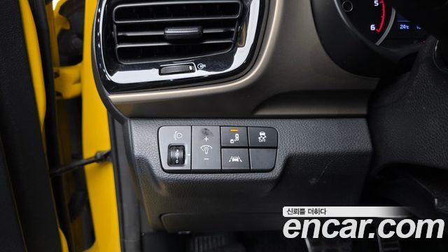 Kia Stonic 2018 — photo 33