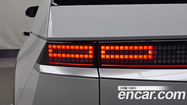 Hyundai Ioniq5 2022 — photo 9