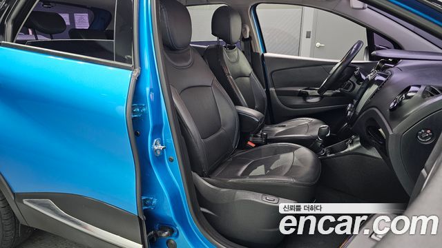 Renault Korea QM3 2017 — photo 12